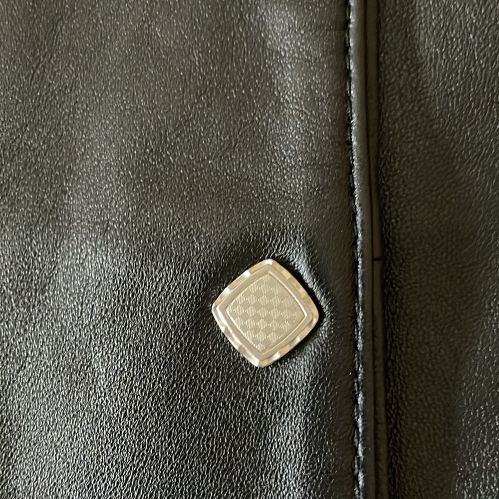 Leather jacket - Picture 3 of 7
